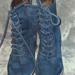 Candie’s Navy Blue Faux Suede Lace-Up Ankle Boots